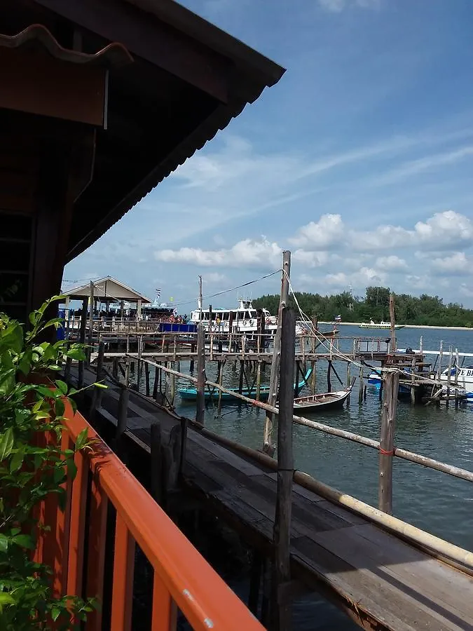 At Pier Hostel Lanta Koh Lanta