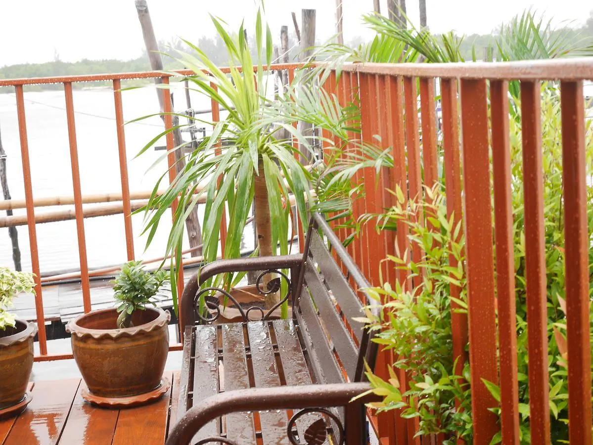 At Pier Hostel Lanta Ko Lanta
